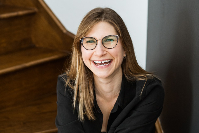 portrait-deborah